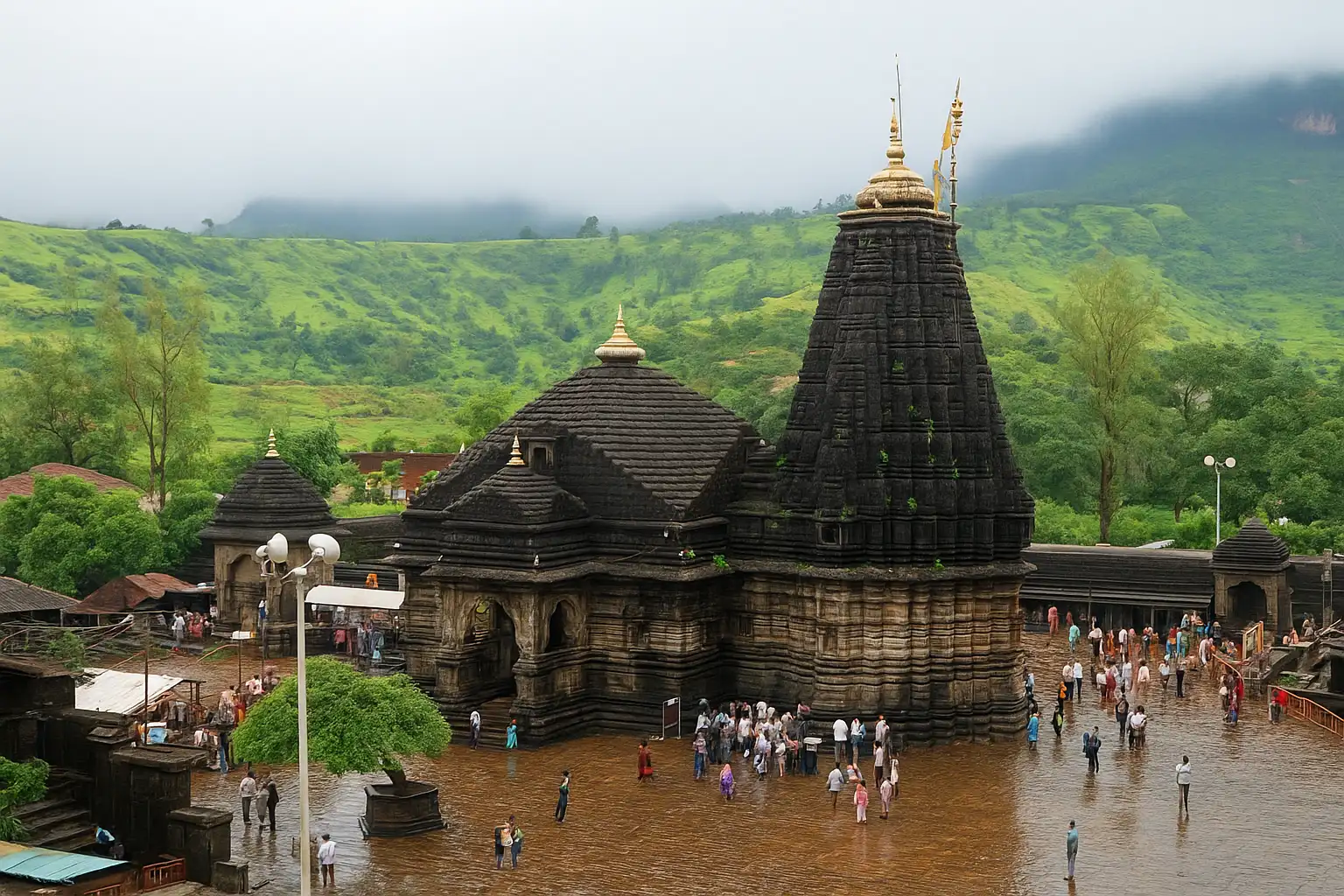Trimbakeshwar Temple — photo 1