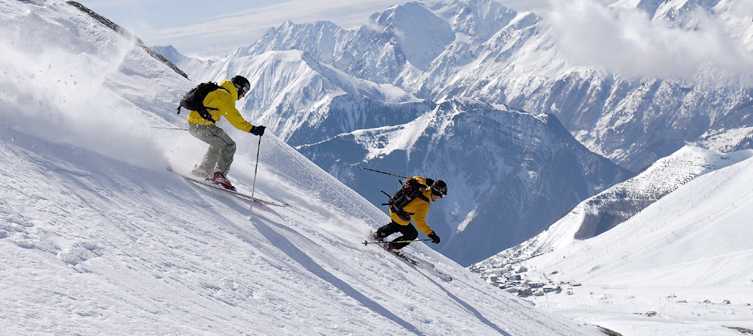 Skiing in Munsiyari — photo 1