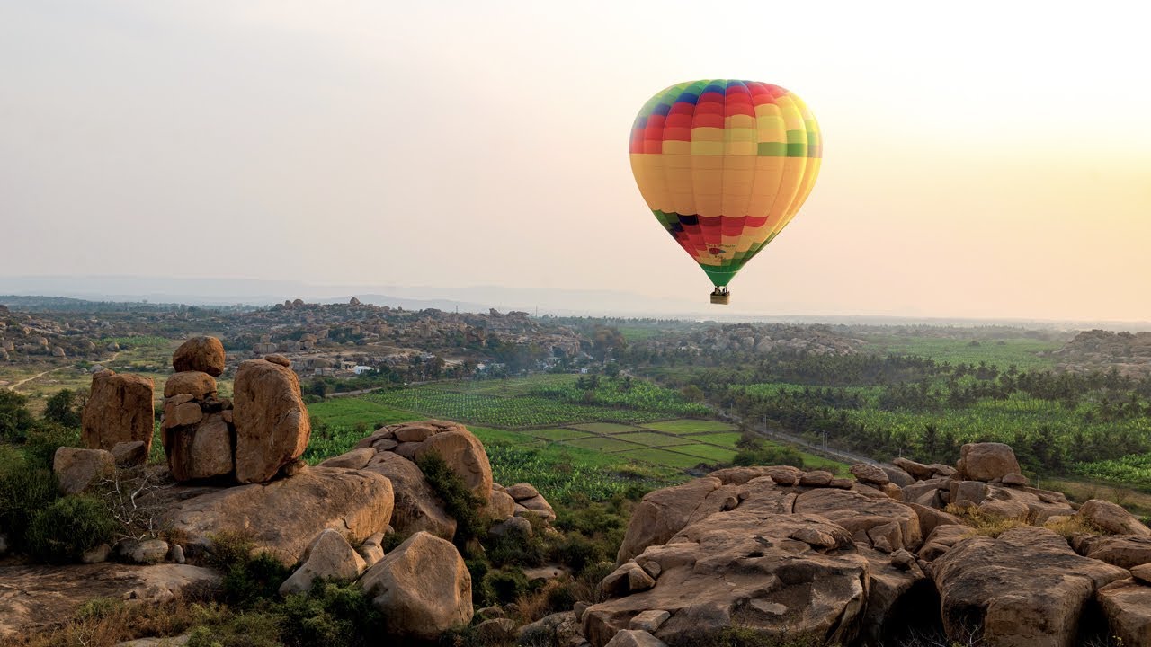 Hot air balloon ride in Hampi — photo 1