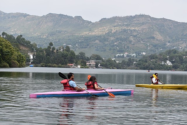 Kayaking in Nainital — photo 1