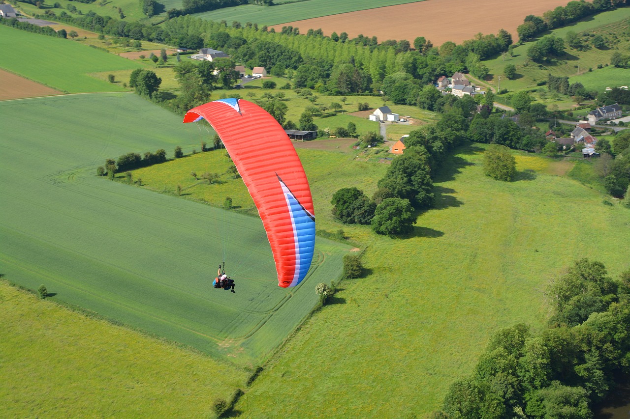 Paragliding in Pavagadh, Gujarat — photo 1