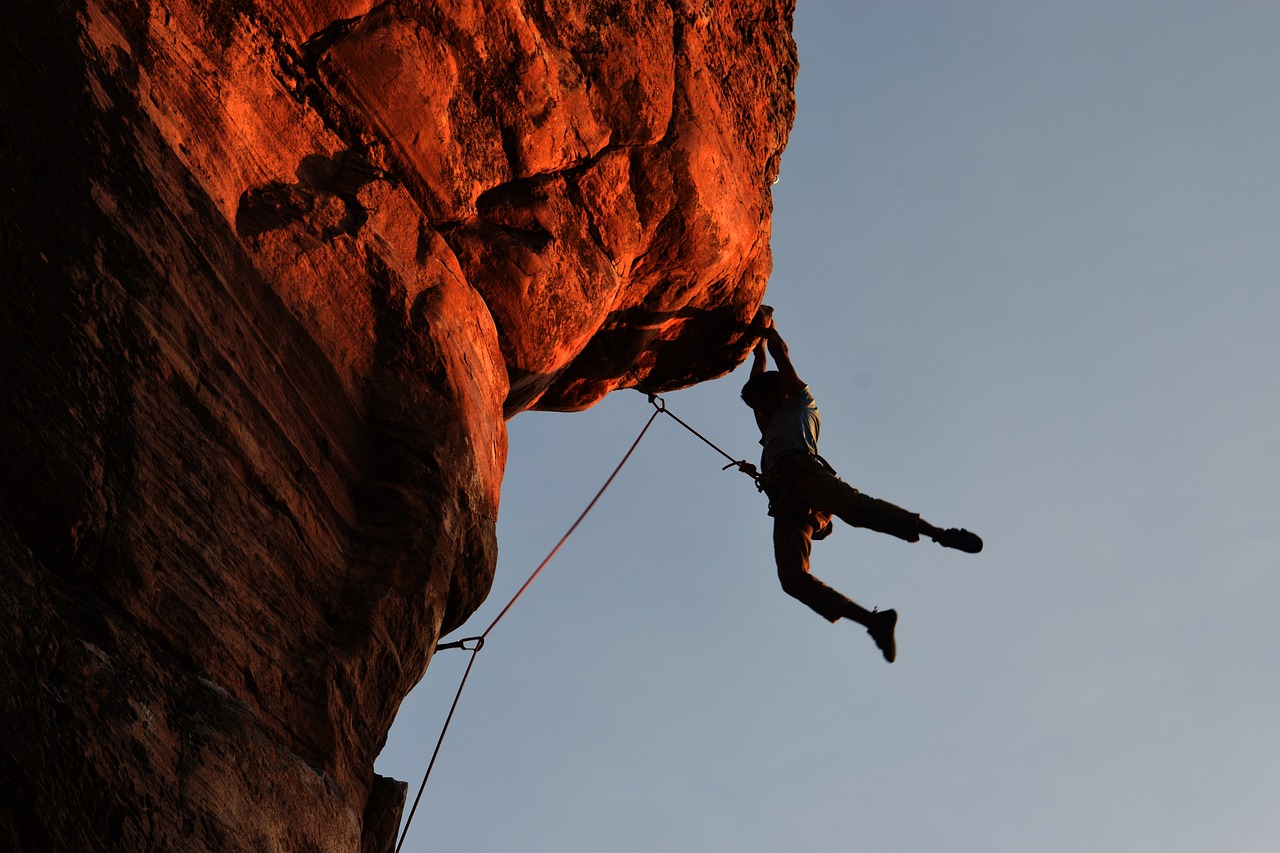 Rock climbing in Badami (Karnataka) — photo 1