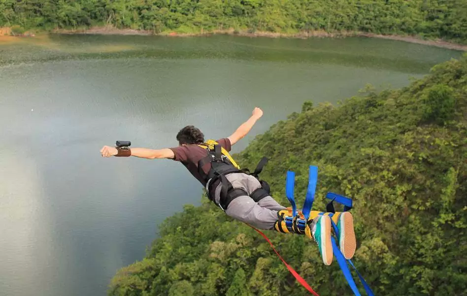 Bungee Jumping in Goa — photo 1
